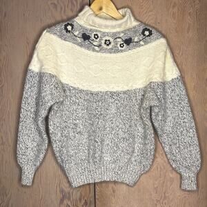 NWT Vintage Les Copains Turtleneck Black White Heart Flower Patterned Sweater